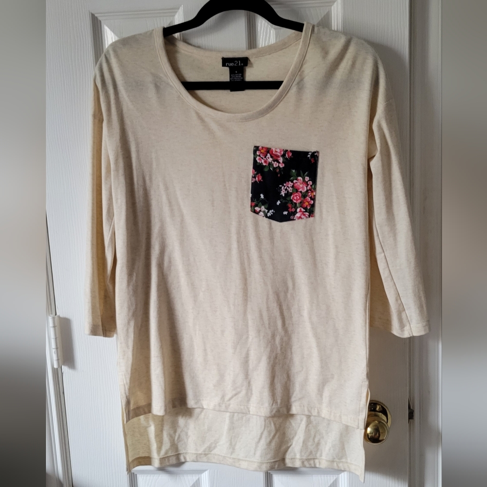 Rue 21 3/4 sleeve top